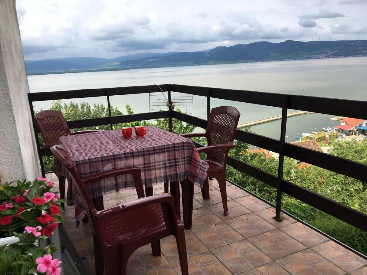 Apartmani Vidikovac Golubac Luaran gambar